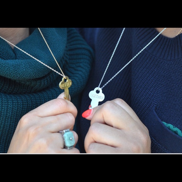 NIB Cabi Tribute Necklace - Picture 2 of 5